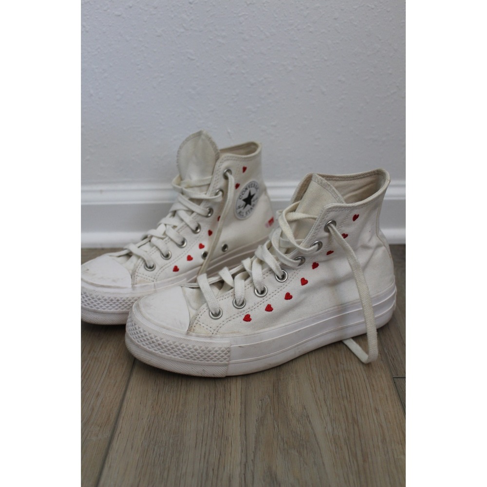 Converse Chuck Taylor All Star Lift Hi White Red Hearts Valentines A01599C 6.5W - Picture 2 of 6